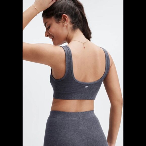 Fabletics Loungewear Set of 3 Short + Tank & Bra - Picture 5 of 7